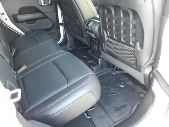 Jeep Wrangler, 2,2 CRD Rubicon Unlimited, barva bílá