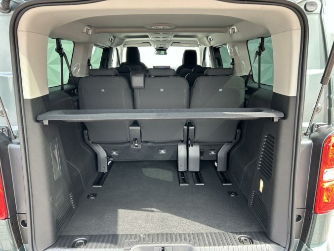 Peugeot Traveller, Peugeot Traveller Active Long 2.0 BlueHDi 180, barva zelená