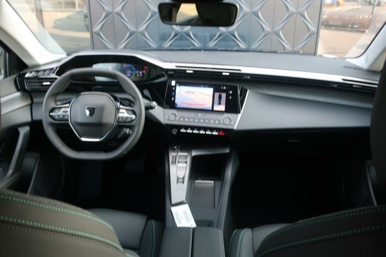Peugeot 408, Peugeot 408 Allure hybrid 136e - DCS6, barva modrá