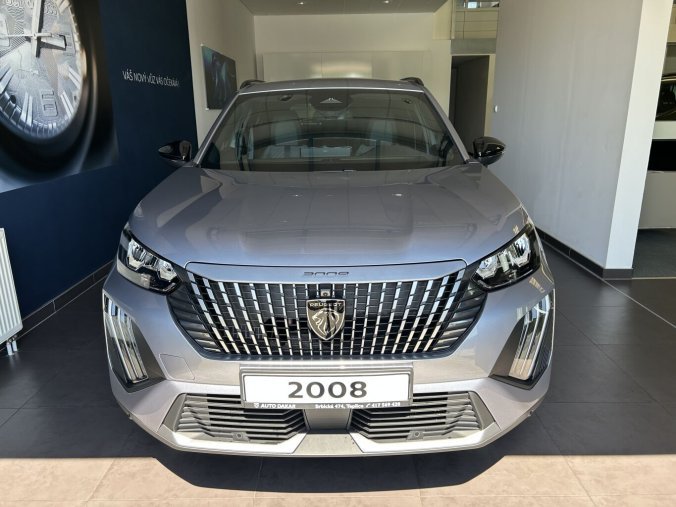 Peugeot 2008, Peugeot 2008 ALLURE PureTech 100 S&S MAN6, celoroční PNEU, barva stříbrná