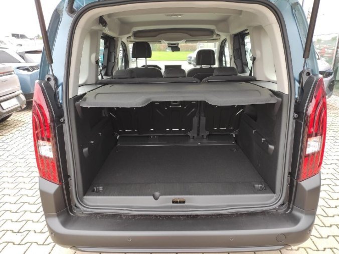 Peugeot Rifter, Peugeot Rifter ALLURE 1.2i 110k MAN6 BENZIN, barva modrá
