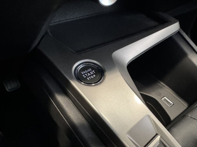 Peugeot 308, Peugeot 308 SW ACTIVE, 130 koní, manuál, barva šedá