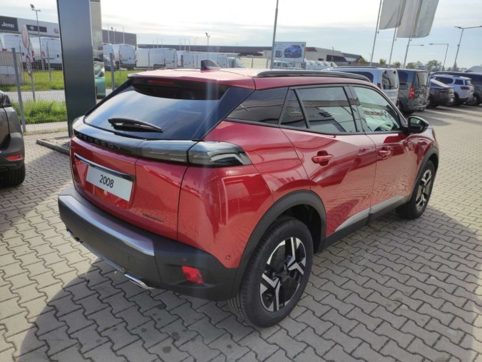 Peugeot 2008, Peugeot 2008 ALLURE 1.2 136k HY AUTOMAT, barva červená
