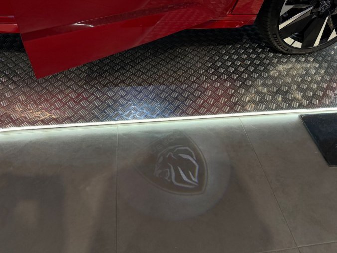 Peugeot 308, Peugeot 308 SW GT Hybrid 145 e-DCS6, barva červená