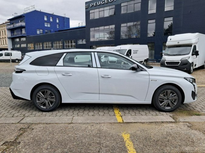 Peugeot 308, Peugeot 308 308 SW STYLE BlueHDi 130 S&amp, barva bílá