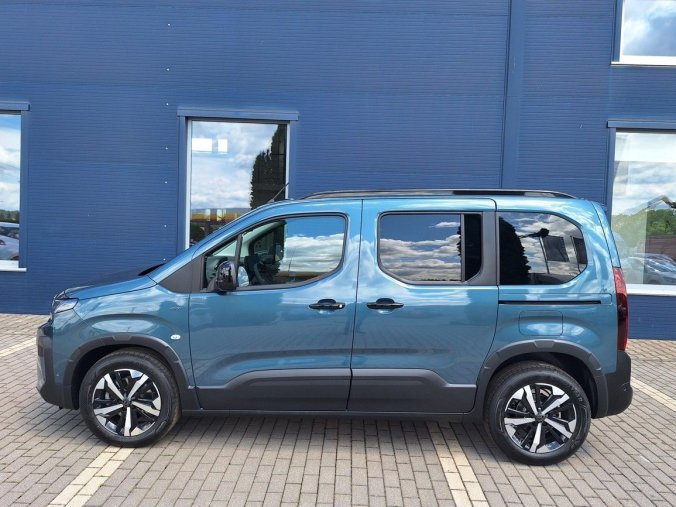 Peugeot Rifter, Peugeot Rifter GT BHDi 130 EAT8, barva modrá