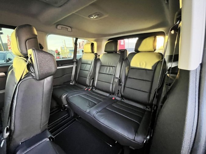 Peugeot Traveller, Peugeot Traveller Allure L3 2.2 BlueHDi 180k EAT8, barva šedá