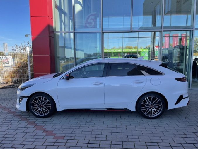 Kia ProCeed, 1.6 T-GDi GPF 7DCT GT MY24, barva bílá