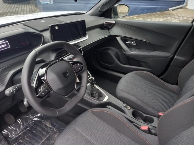 Peugeot 2008, Peugeot 2008 BUSINESS Turbo 100k MAN6, barva bílá