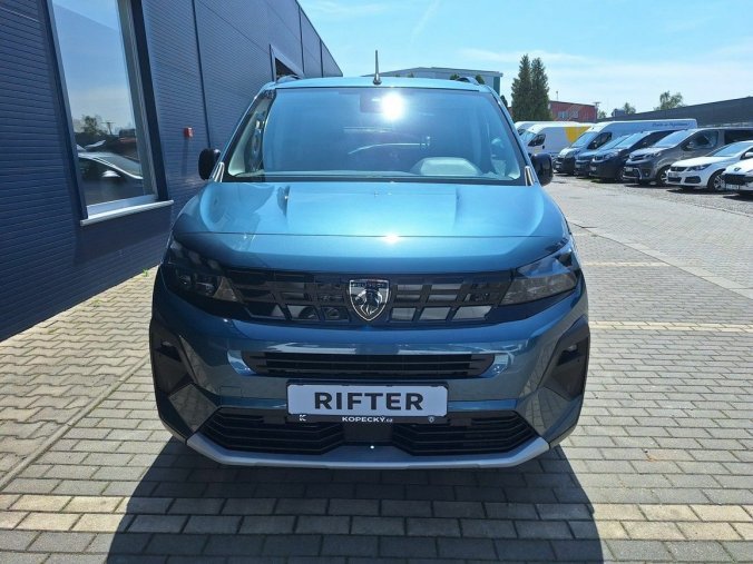 Peugeot Rifter, Peugeot Rifter LONG GT BHDi 130 EAT8, barva modrá