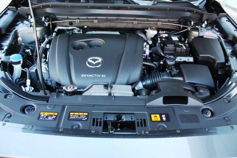 Mazda CX-5, SKYACTIV-G, barva šedá
