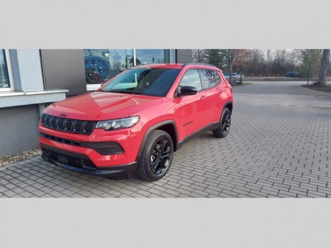 Jeep Compass, 1.5 130 PS NIGHT EAGLE Automat, barva červená