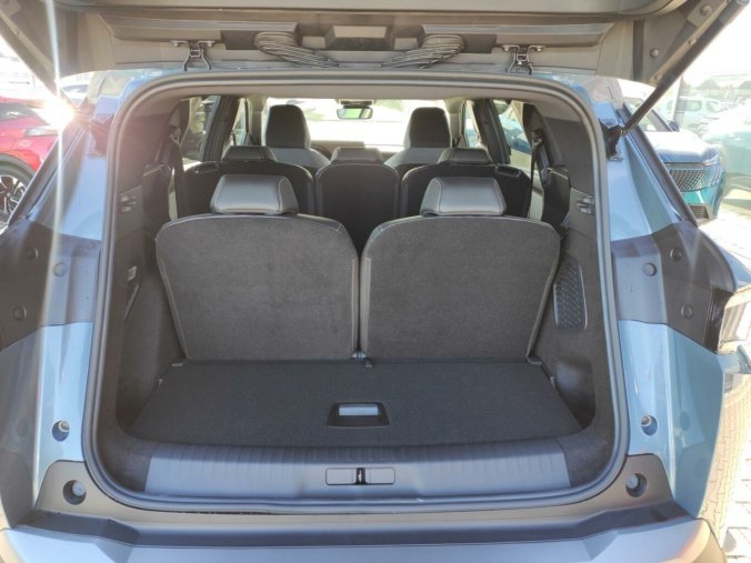 Peugeot 5008, Peugeot 5008 ALLURE Hybrid 136 e-AUT6 NAVI, barva modrá