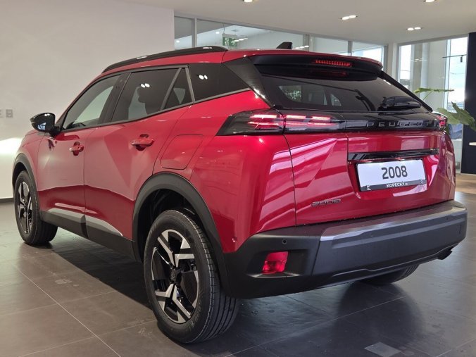 Peugeot 2008, Peugeot 2008 ALLURE 1.2 PT 100k MAN6, barva červená