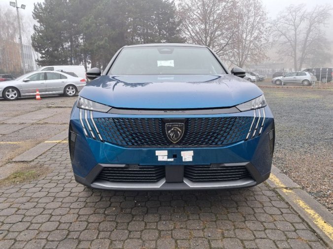 Peugeot 3008, Peugeot 3008 3008 GT Hybrid 145 e-DCS6, barva modrá