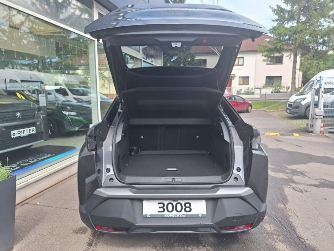 Peugeot 3008, Peugeot 3008 GT Hybrid 145 e-DCS6, barva šedá