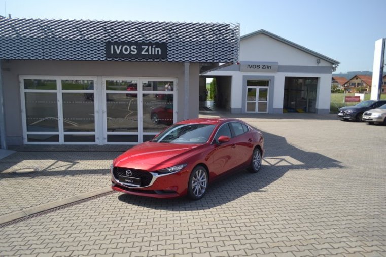 Mazda 3, Skyactiv G122, barva červená