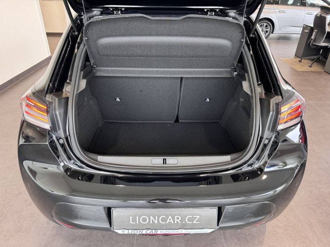 Peugeot 208, Peugeot 208 ALLURE, 100 koní, Visiopark, barva černá