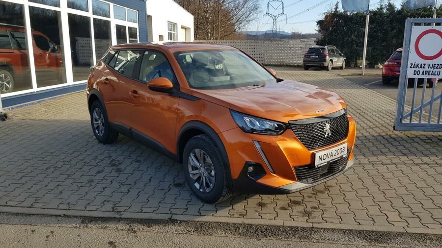 Peugeot 2008, ACTIVE 1.2 PureTech 100 MAN6, barva oranžová