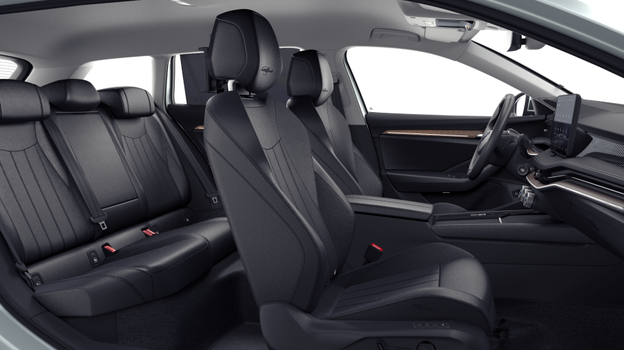 Škoda Superb, 2,0 TDI 110 kW 7-stup. automat., barva stříbrná