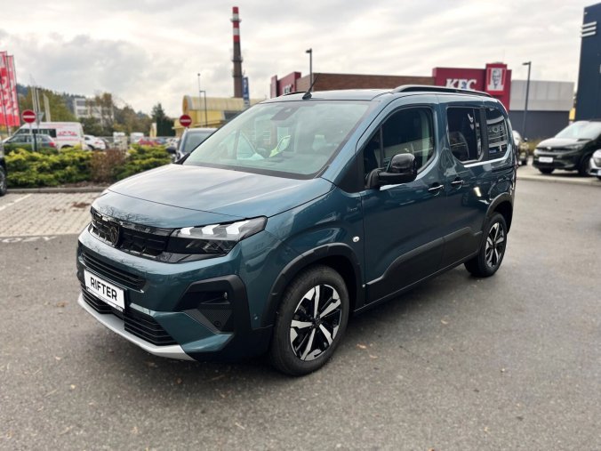 Peugeot Rifter, Peugeot Rifter GT BlueHDi 130 S&S EAT8, barva modrá