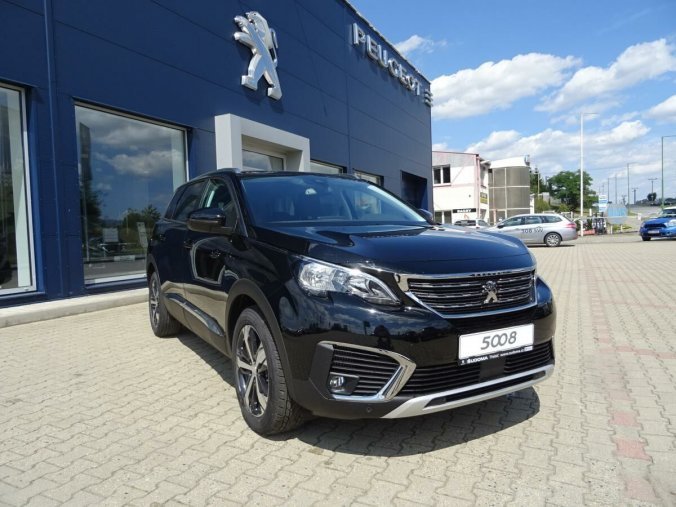 Peugeot 5008, ALLURE PACK 1.5 130k EAT8, barva černá