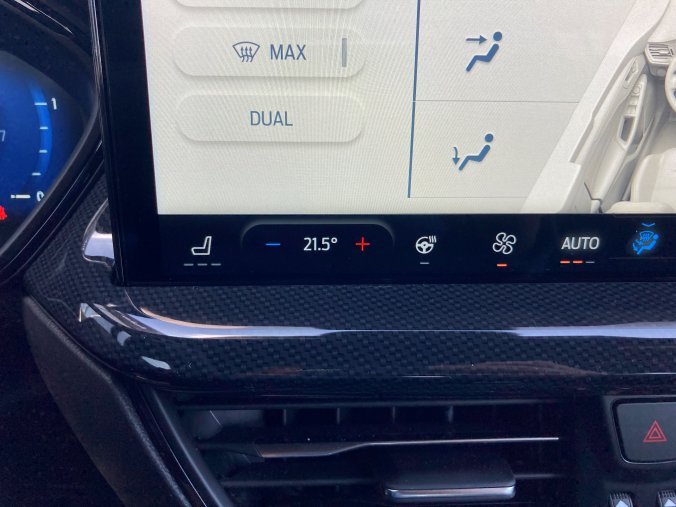 Ford Focus, ST-Line X, Kombi, 1.0 EcoBoost Hybrid (mHEV) 114 kW/155 k, 7st. Powershift, barva červená