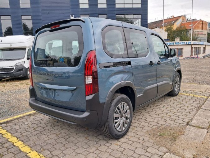 Peugeot Rifter, Peugeot Rifter ALLURE PureTech 110 S&S MA, barva modrá
