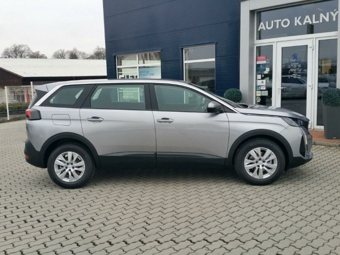 Peugeot 5008, Peugeot 5008 1,2 Active Pack  PureTech 130k MAN6, barva šedá