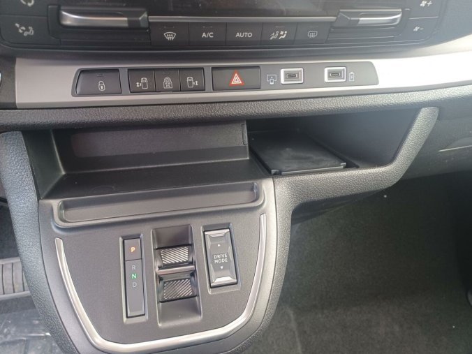 Peugeot Traveller, Peugeot Traveller Allure Long 2.0 BHDi 180 EAT8, barva šedá