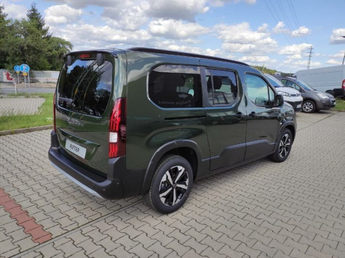 Peugeot Rifter, Peugeot Rifter GT 1.5 HDI 130kAUT8 osobní NAV, barva zelená