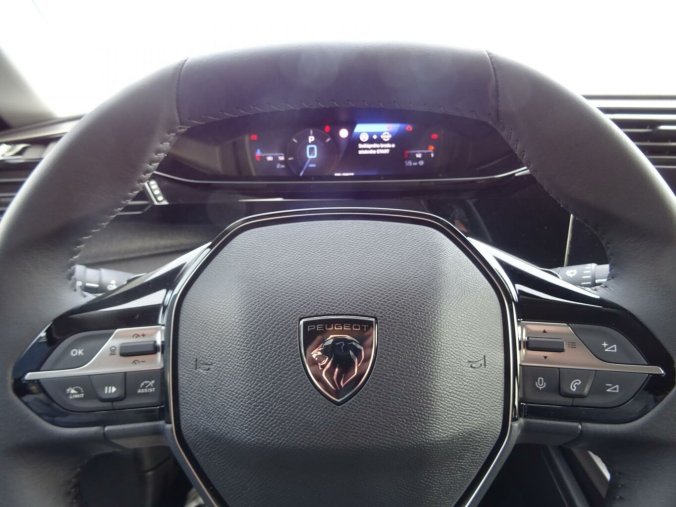 Peugeot 408, Peugeot 408 ALLURE Hybrid 145k e-DCS6, barva šedá