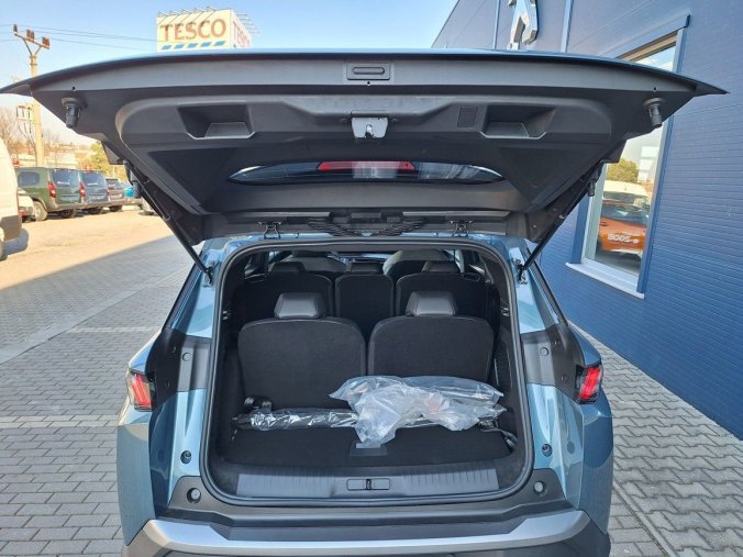 Peugeot 5008, Peugeot 5008 ALLURE Hybrid 136 e-DCS6, barva modrá