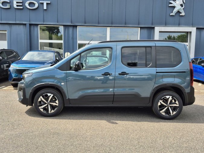 Peugeot Rifter, Peugeot Rifter GT BlueHDi 130 S&S EAT8, barva modrá