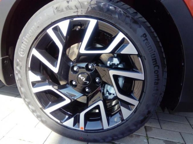 Kia XCeed, 1.5 T-GDi GPF TOP MY23 Face, barva oranžová