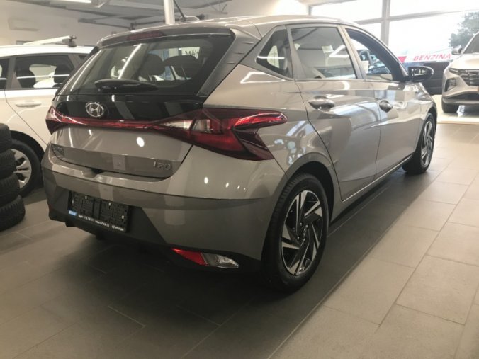 Hyundai i20, 1,2 DPI 5 st. manuální, barva bronzová