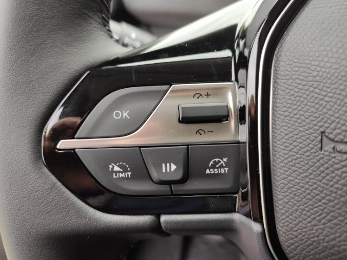 Peugeot Rifter, Peugeot Rifter ALLURE 1.2i 110k MAN6 BENZIN, barva modrá