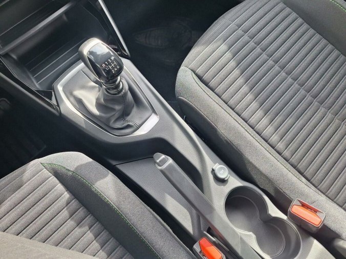 Peugeot 2008, Peugeot 2008 STYLE 1.2 PT 100K MAN6, barva modrá