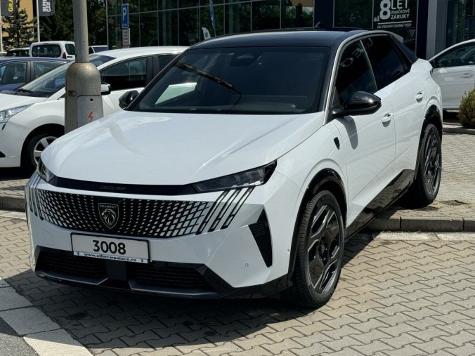 Peugeot 3008, Peugeot 3008 E-GT, barva bílá