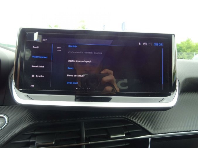 Peugeot 2008, Peugeot 2008 ALLURE Hybrid 145k e-DCS6, barva šedá