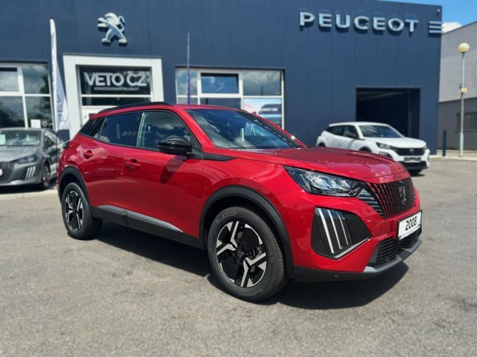 Peugeot 2008, Peugeot 2008 ALLURE Hybrid 145 e-DCS6, barva červená