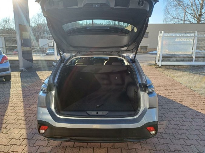 Peugeot 308, Peugeot 308 SW STYLE Hybrid 145 e-DCS6, barva šedá