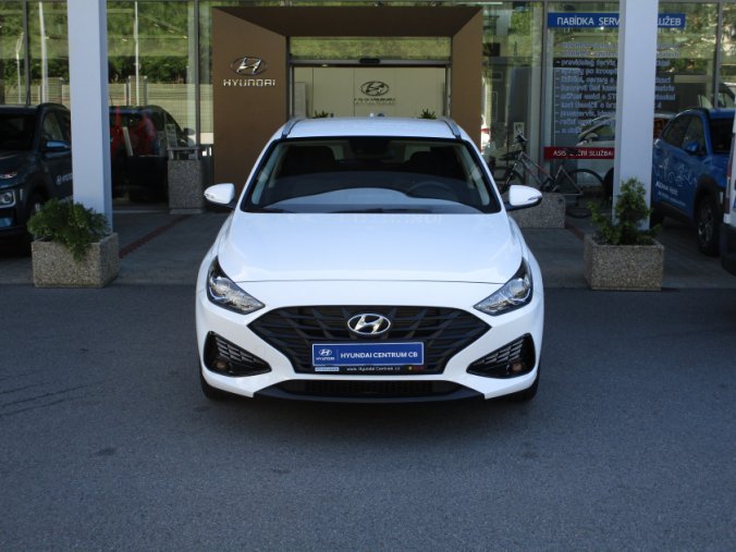 Hyundai i30, 1,5i 81 kW MT, barva bílá