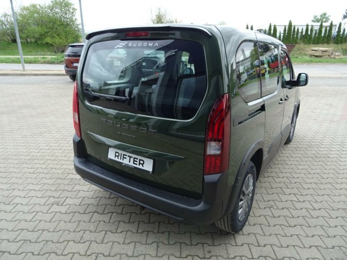 Peugeot Rifter, Peugeot Rifter ALLURE BlueHDi 100 MAN6, barva zelená