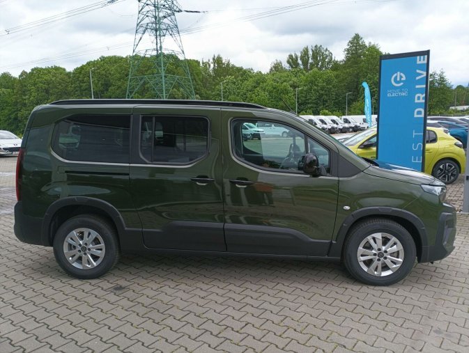 Peugeot Rifter, Peugeot Rifter LONG ALLURE BlueHDi 130 S&S EA, barva zelená
