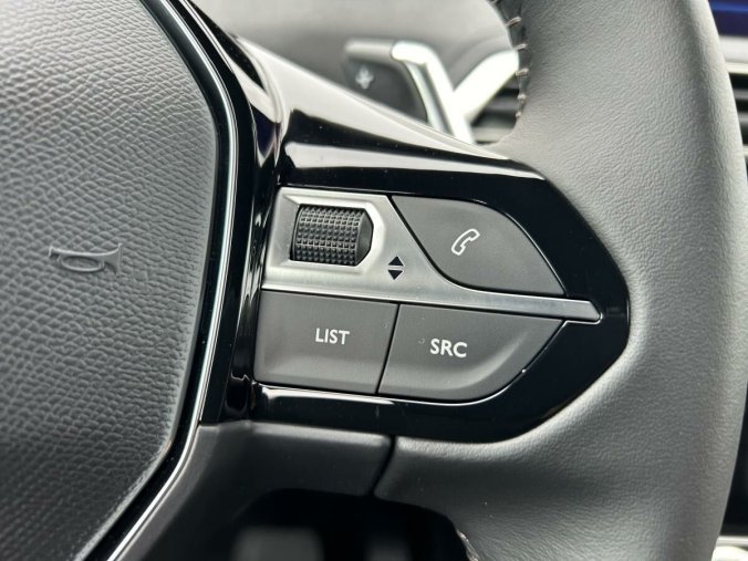 Peugeot 5008, Peugeot 5008 Active Pack 1.5 BlueHDi EAT8, barva šedá
