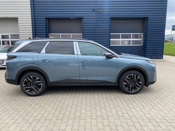 Peugeot 5008, Peugeot 5008 BUSINESS Hybrid 145 e-DCS6 - 6775, barva šedá
