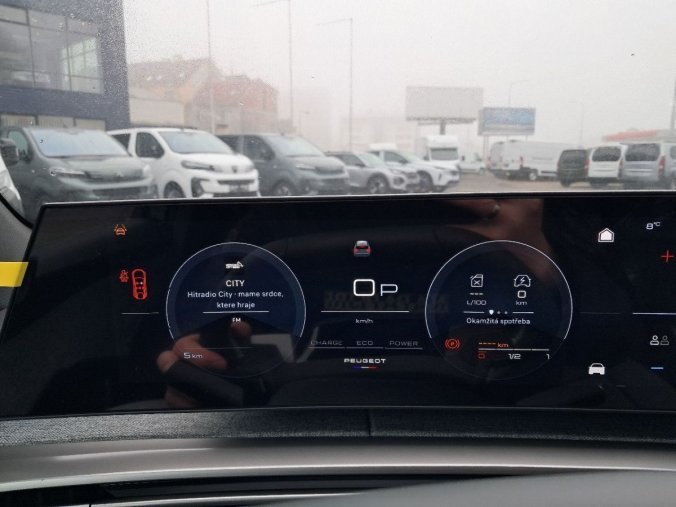 Peugeot 3008, Peugeot 3008 3008 GT Hybrid 145 e-DCS6, barva modrá