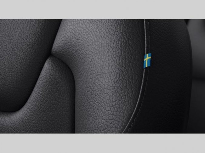 Volvo XC60, T8 AWD RECHARGE 2.0L 310+145 H, barva šedá