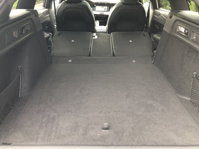 Peugeot 308, Peugeot 308 308 SW ALLURE Hybrid 145 e-DCS6, barva šedá
